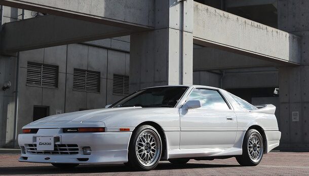 1991年式・ホワイトのトヨタA70スープラ（JZA70型）
