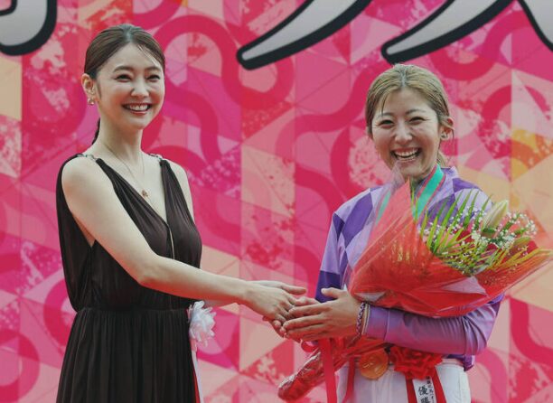 倉科カナと今村聖奈ツーショットYahoo!ニュースより引用